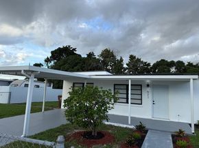621 E 13th St, Hialeah FL 33010