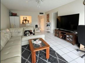 4148 NW 90th Ave 206, Coral Springs FL 33065