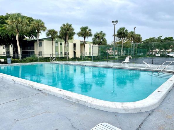 4148 NW 90th Ave 206, Coral Springs FL 33065