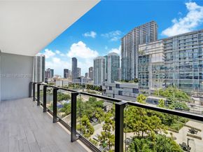 88 SW 7th St 1009, Miami FL 33130