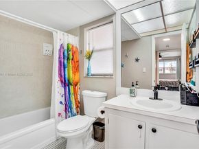 2741 N Pine Island Rd 208, Sunrise FL 33322