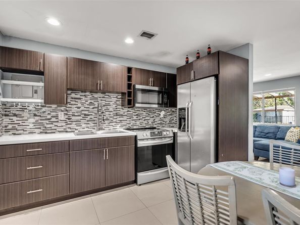 125 NW 127th St, North Miami FL 33168