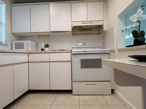 Undisclosed Address #A11910514, Sunrise FL 33322