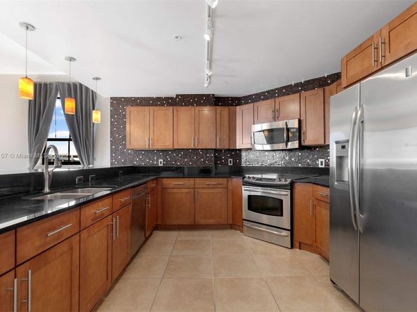 8390 SW 72nd Ave 412, Miami FL 33143