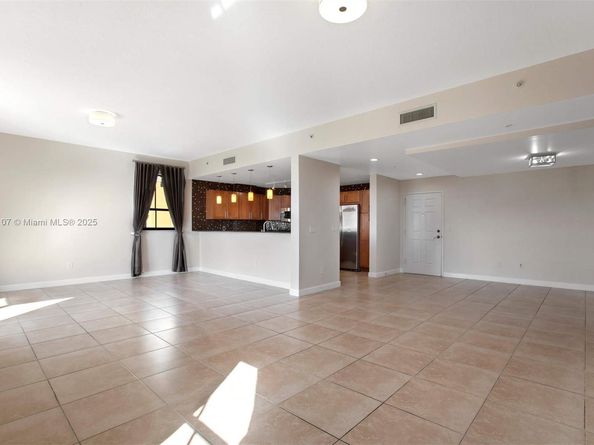 8390 SW 72nd Ave 412, Miami FL 33143