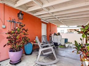 10420 NW 35th Pl, Miami FL 33147