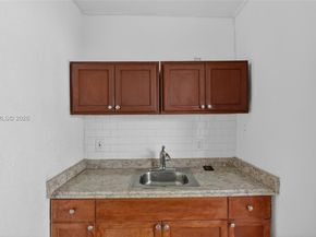10420 NW 35th Pl, Miami FL 33147