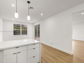 1392 NW 159th Ln, Pembroke Pines FL 33028