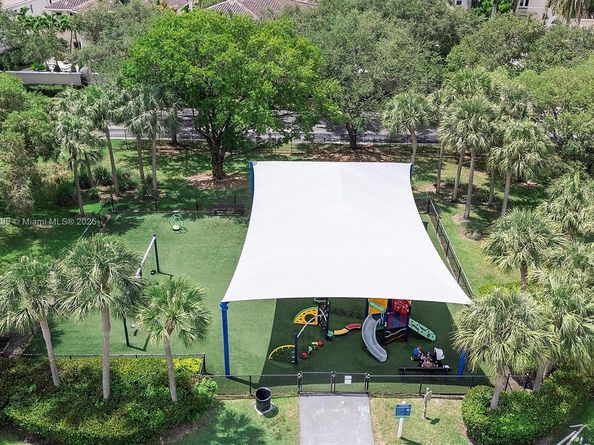 1382 Harbor Vw W, Hollywood FL 33019