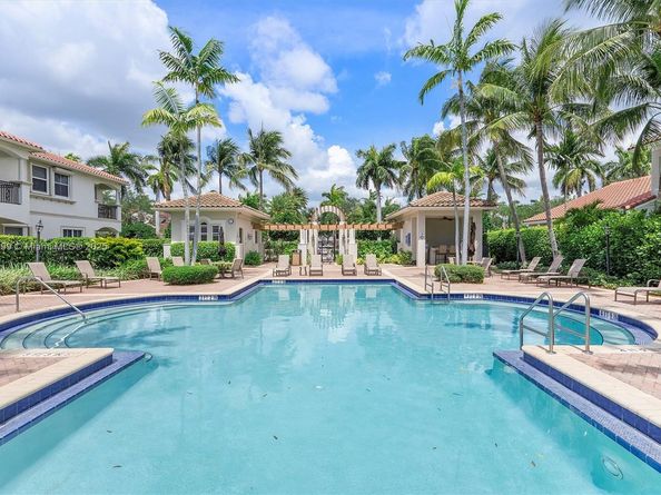 1382 Harbor Vw W, Hollywood FL 33019