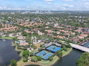 1382 Harbor Vw W, Hollywood FL 33019
