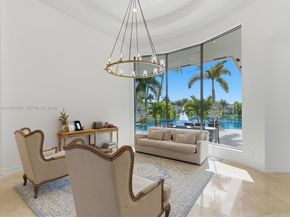 770 Leigh Palm Ave, Plantation FL 33324