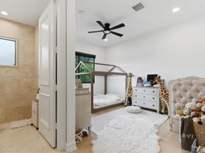 770 Leigh Palm Ave, Plantation FL 33324