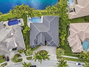 770 Leigh Palm Ave, Plantation FL 33324