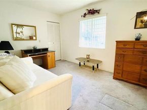 224 Pine Hov Cir D2, Green Acres FL 33463