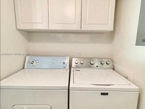 224 Pine Hov Cir D2, Green Acres FL 33463