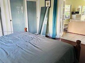 3430 NW 21st Ave, Oakland Park FL 33309