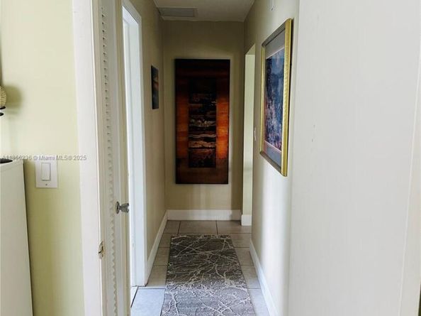 3430 NW 21st Ave, Oakland Park FL 33309