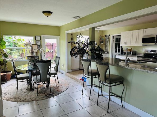 3430 NW 21st Ave, Oakland Park FL 33309