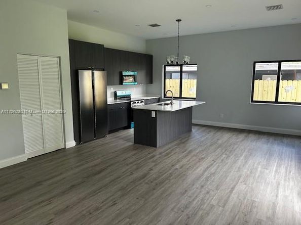 301 NW 28th Ave, Fort Lauderdale FL 33311