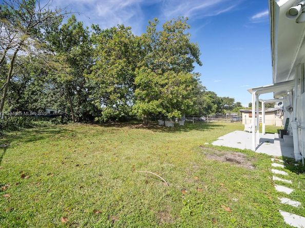 2750 NW 60th Street, Miami FL 33142