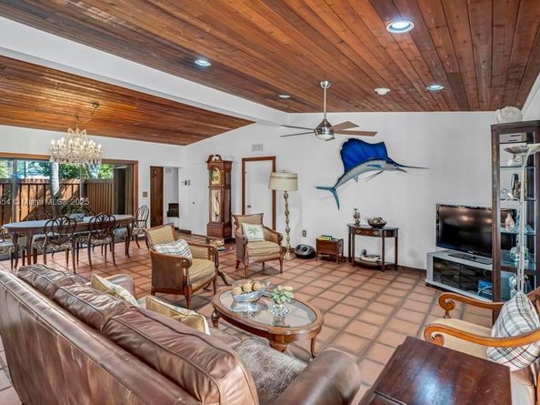 6000 Chapman Field Dr, Pinecrest FL 33156