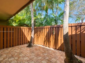 6000 Chapman Field Dr, Pinecrest FL 33156