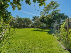 6000 Chapman Field Dr, Pinecrest FL 33156