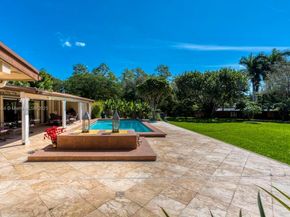 6000 Chapman Field Dr, Pinecrest FL 33156