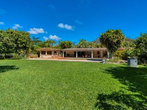 6000 Chapman Field Dr, Pinecrest FL 33156