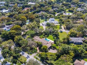 6000 Chapman Field Dr, Pinecrest FL 33156