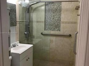 4289 NW 5th St, Miami FL 33126