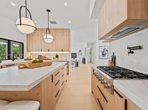1761 Breakers West Blvd, West Palm Beach FL 33411