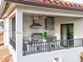 4809 NW 83rd Pkwy, Doral FL 33166