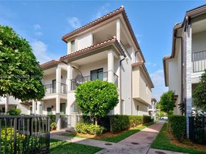 4809 NW 83rd Pkwy, Doral FL 33166