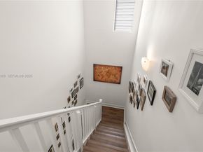 4809 NW 83rd Pkwy, Doral FL 33166