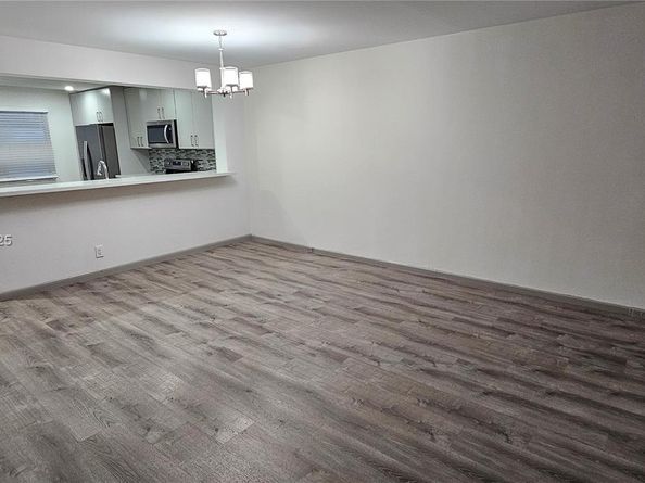 100 SW 130th Ter 309C, Pembroke Pines FL 33027