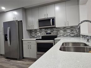 100 SW 130th Ter 309C, Pembroke Pines FL 33027