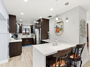 17121 NW 82nd Ave, Hialeah FL 33015