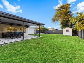 17121 NW 82nd Ave, Hialeah FL 33015