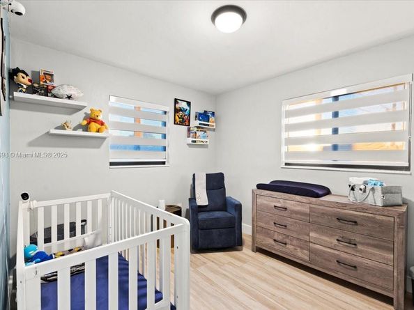 17121 NW 82nd Ave, Hialeah FL 33015