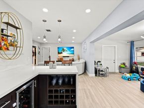 17121 NW 82nd Ave, Hialeah FL 33015