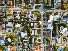 17121 NW 82nd Ave, Hialeah FL 33015