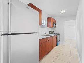 521 SW 64th Ct, Miami FL 33144