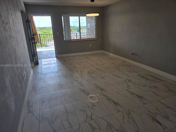6575 W 4 Ave 507 B, Hialeah FL 33012