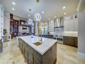 3828 Pine Lake Dr, Weston FL 33332