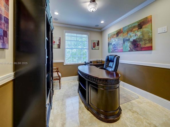 3828 Pine Lake Dr, Weston FL 33332