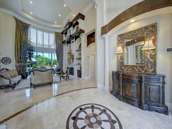 3828 Pine Lake Dr, Weston FL 33332