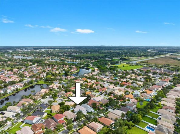 15241 SW 51st St, Miramar FL 33027