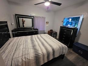530 NE 132nd Ter, North Miami FL 33161